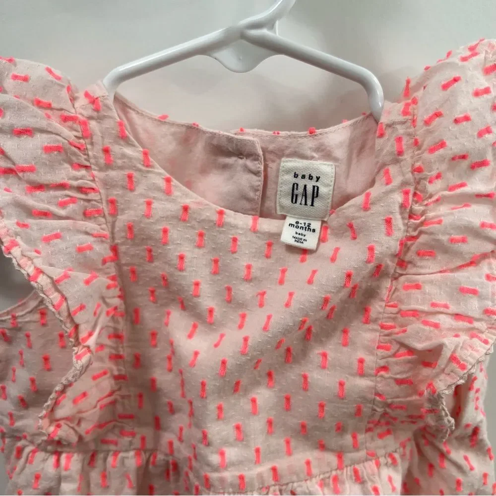 GAP Baby Romper Size 6-12 months